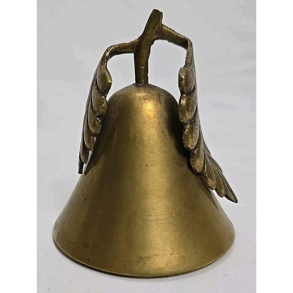 VINTAGE Brass Pear Lid/Top ONLY, Trinket Box,‎ Screw Top, Two Leaves On Stem